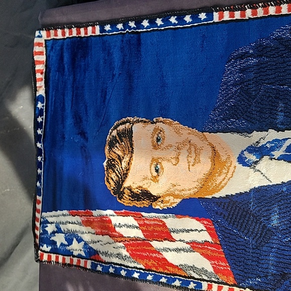 Vintage 1964 JFK President John Kennedy 37"X20" Velvet Wall Hanging Tapestry Rug - Picture 2 of 4